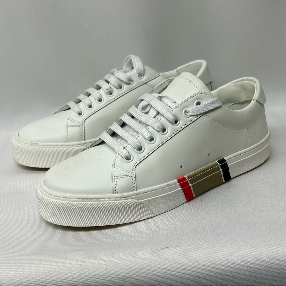 Burberry White Low Top Womens Sneakers Trainers 9 / 39Lace Up